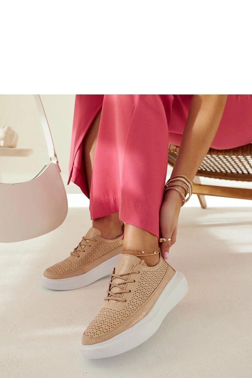 Baskets model 207539 Solea
