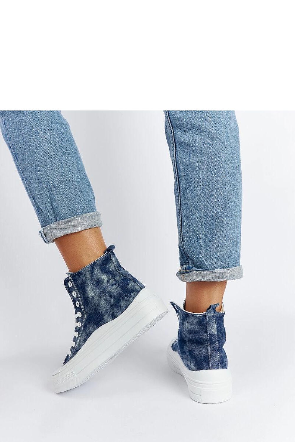 Baskets model 207543 Solea