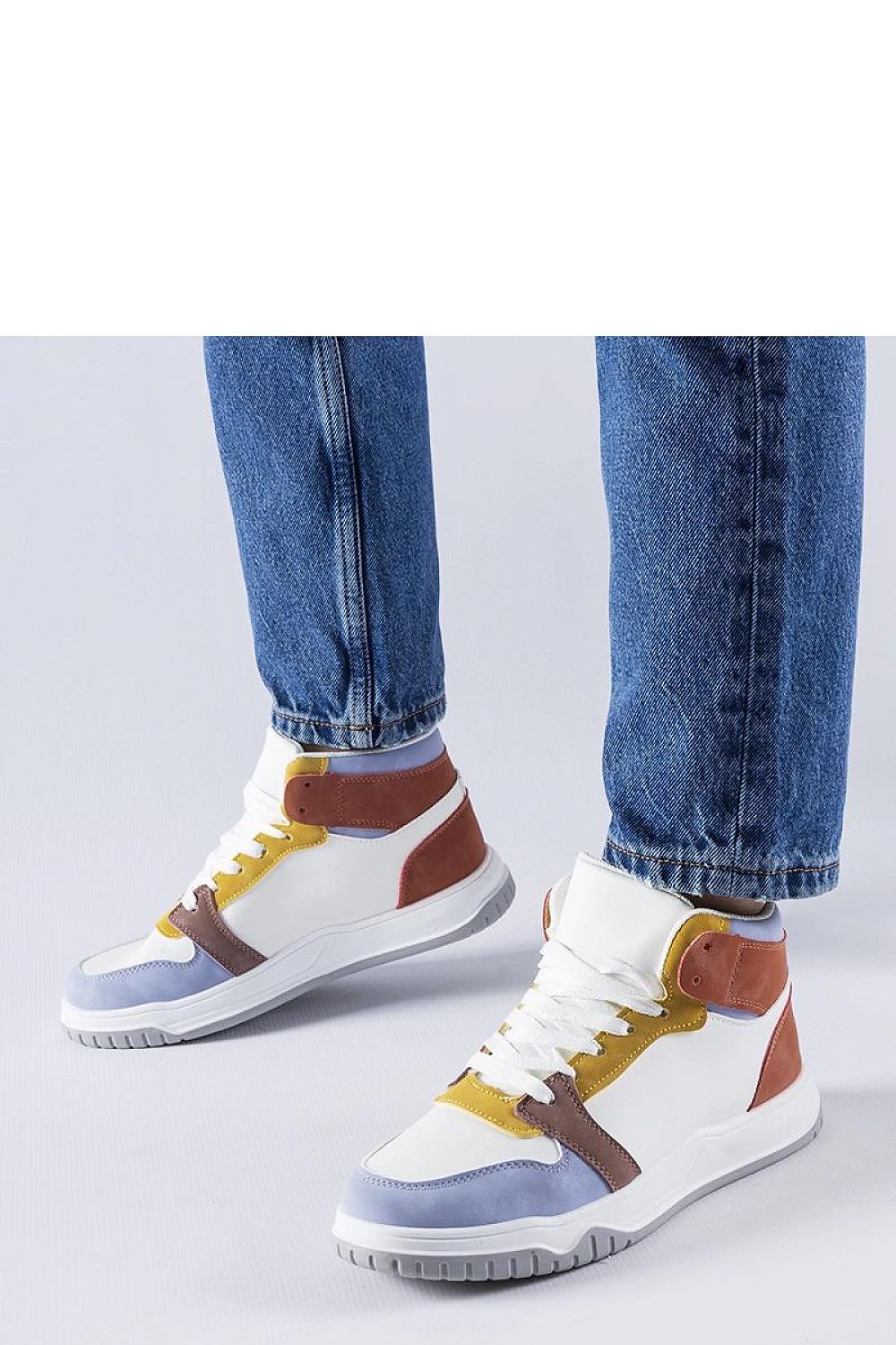Baskets model 207564 Solea