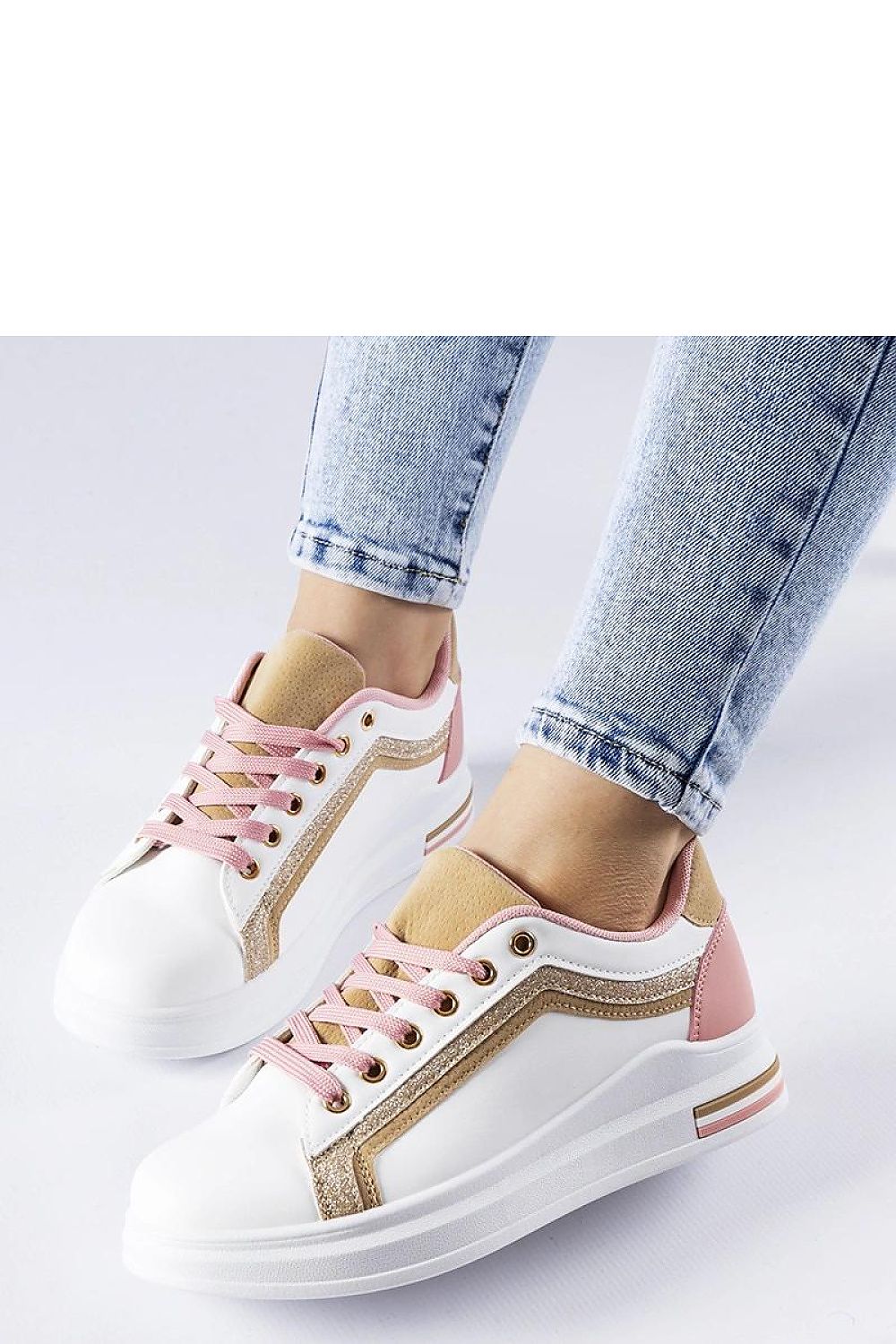 Baskets model 207565 Solea