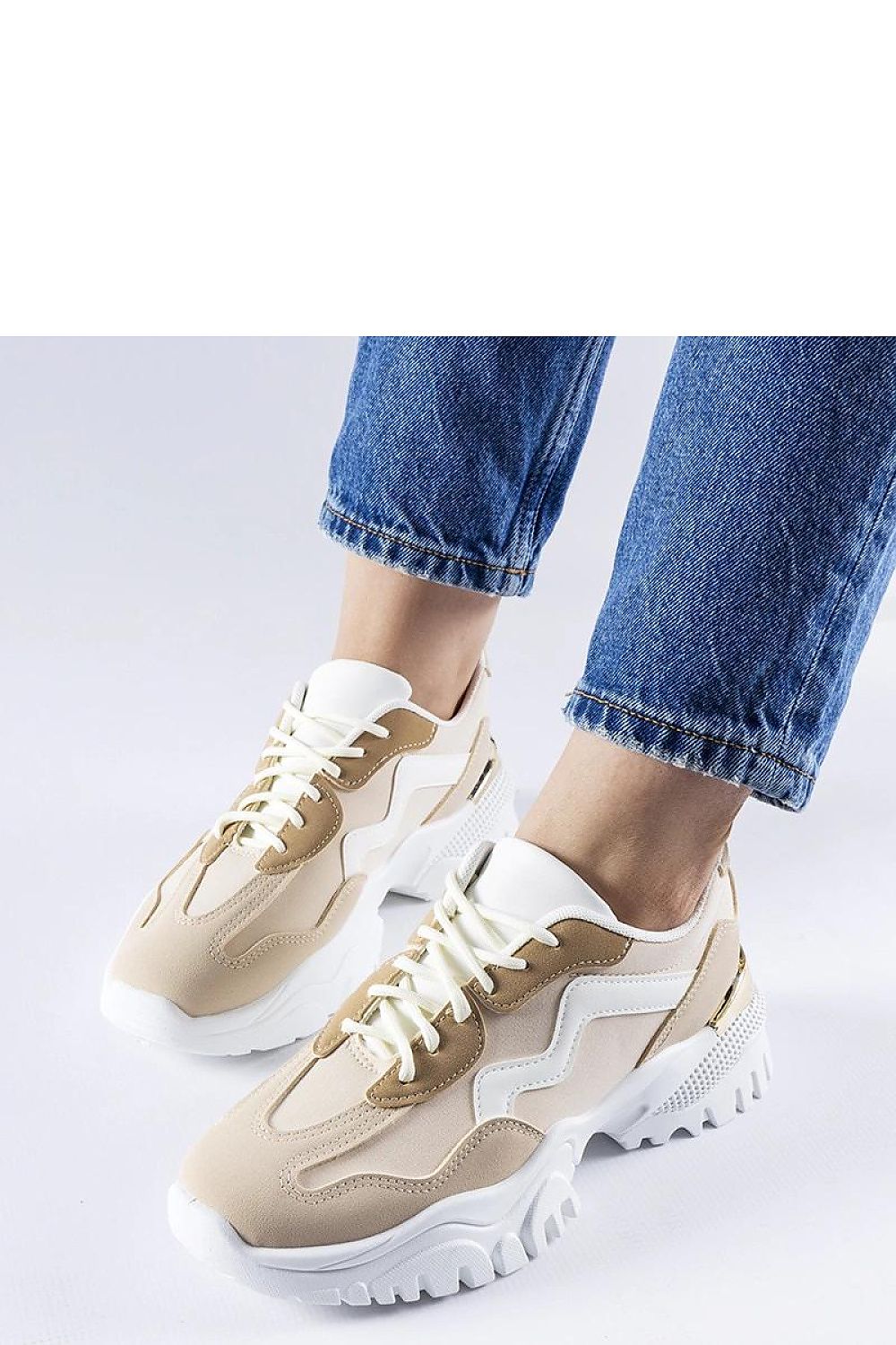 Baskets model 207590 Solea