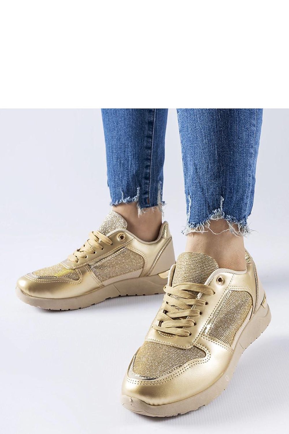 Baskets model 207631 Solea