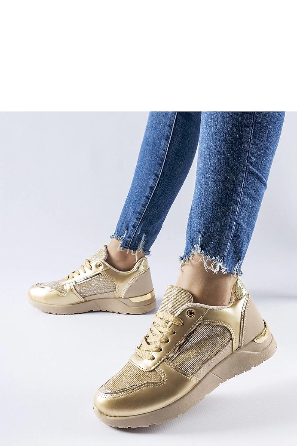 Baskets model 207631 Solea