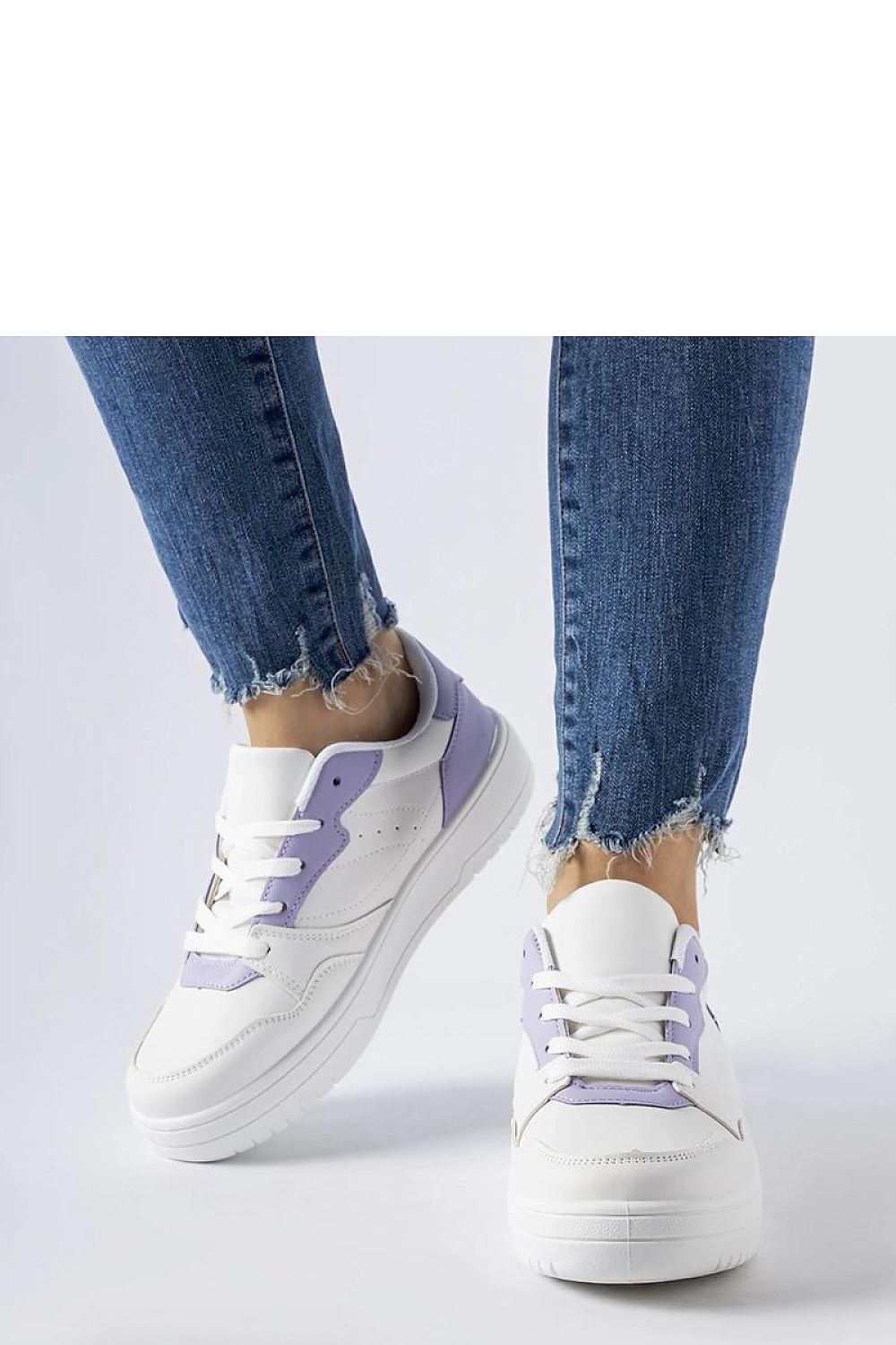 Baskets model 207653 Solea