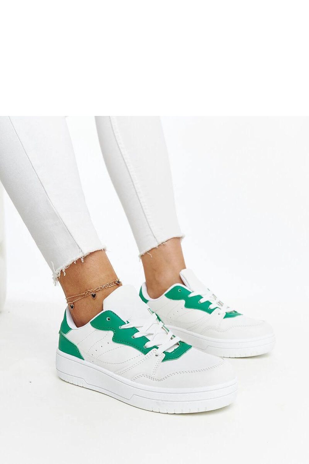 Baskets model 207655 Solea