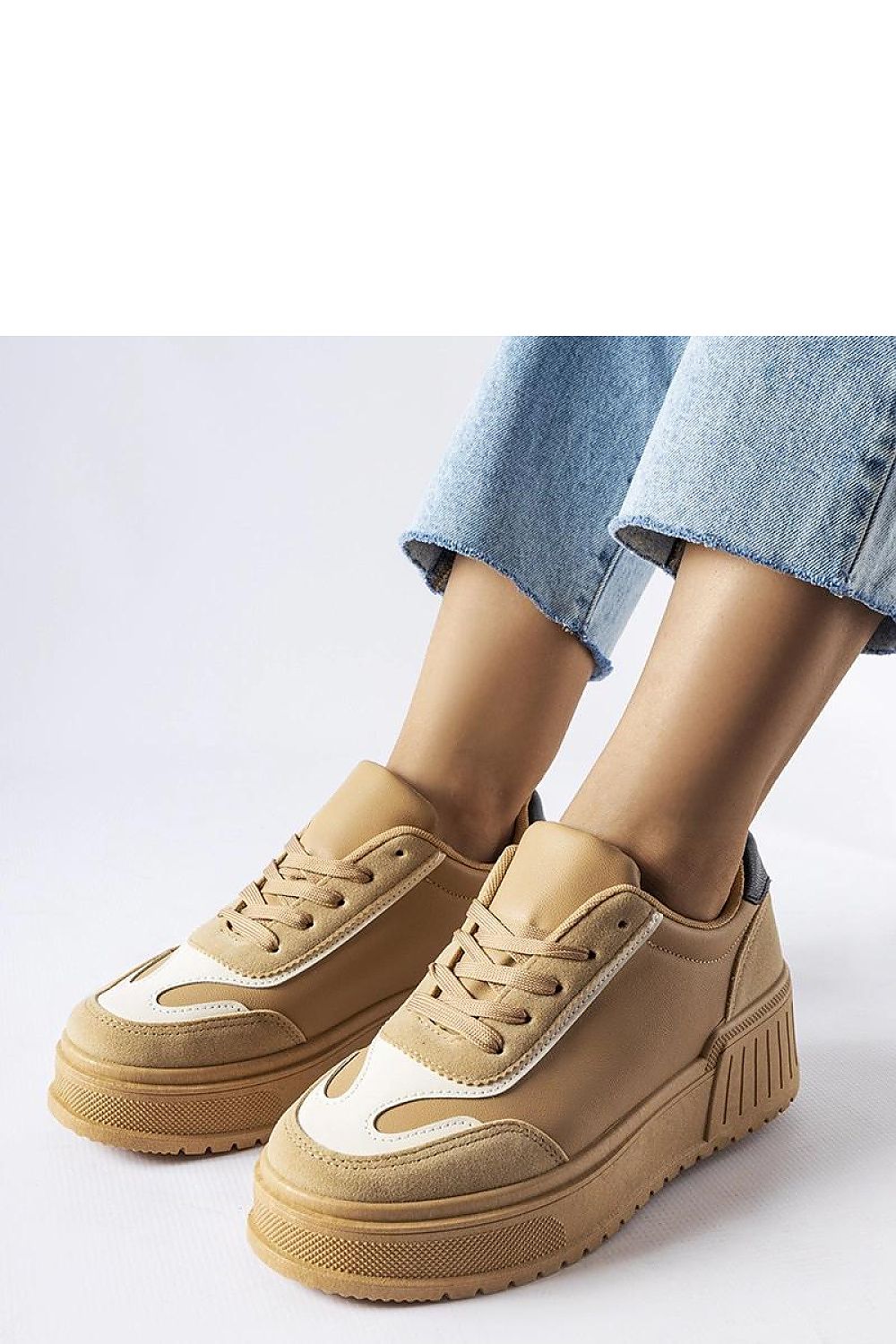 Baskets model 207702 Solea