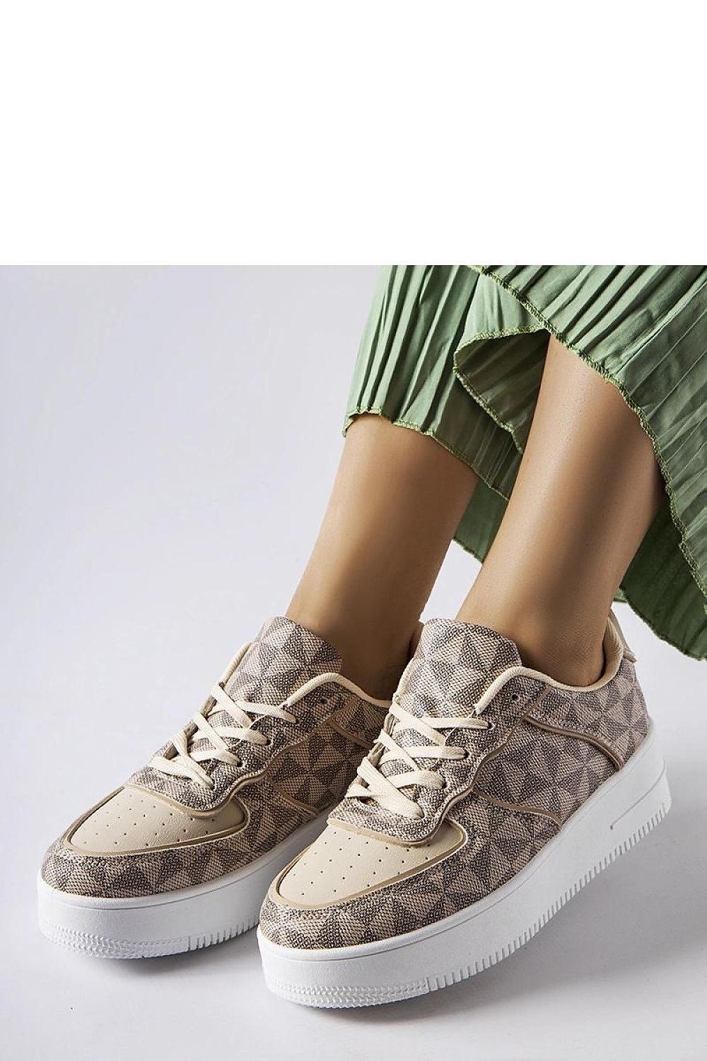Baskets model 207750 Solea