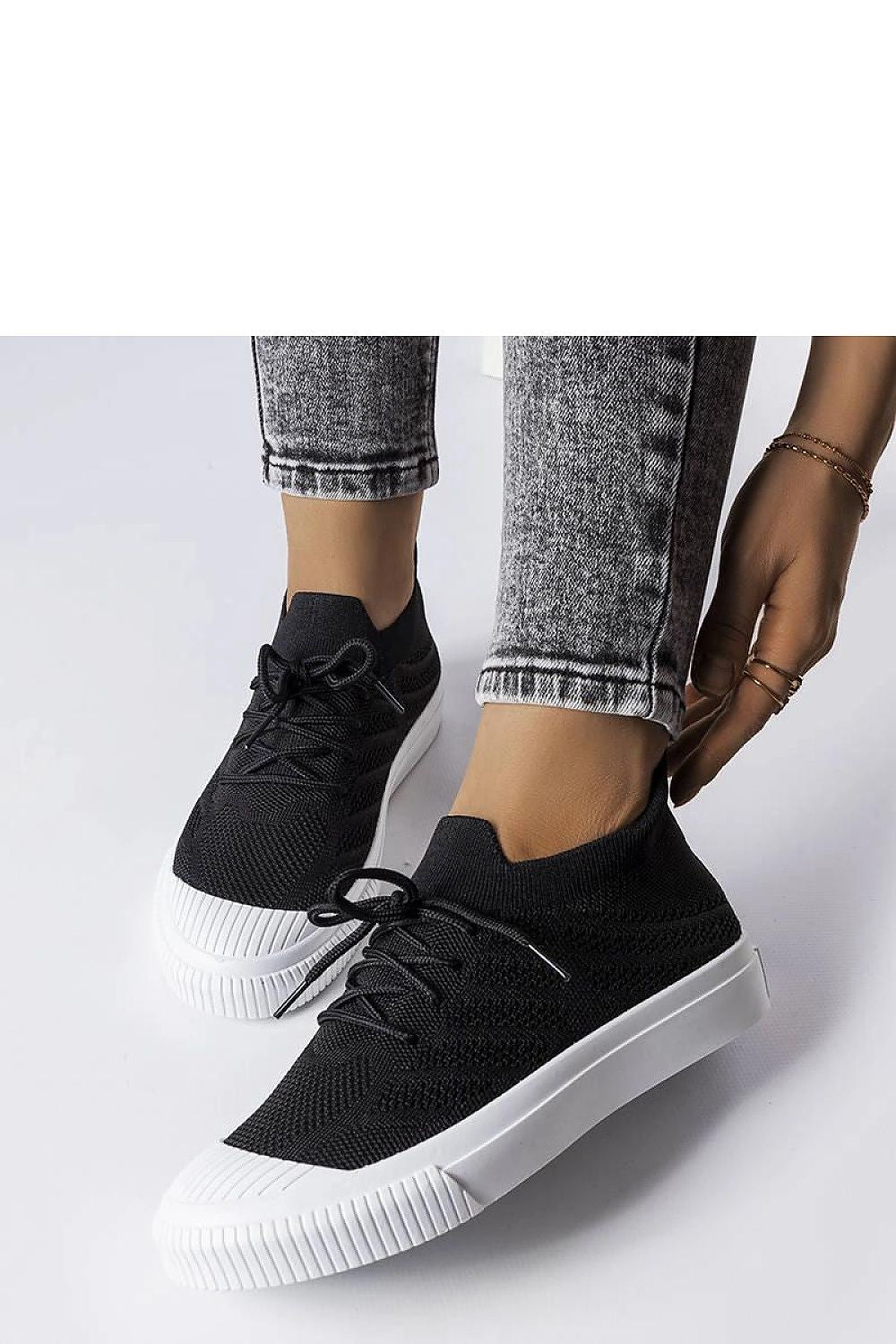 Baskets model 207939 Solea