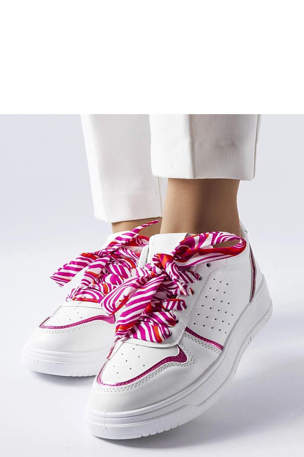 Baskets model 207947 Solea