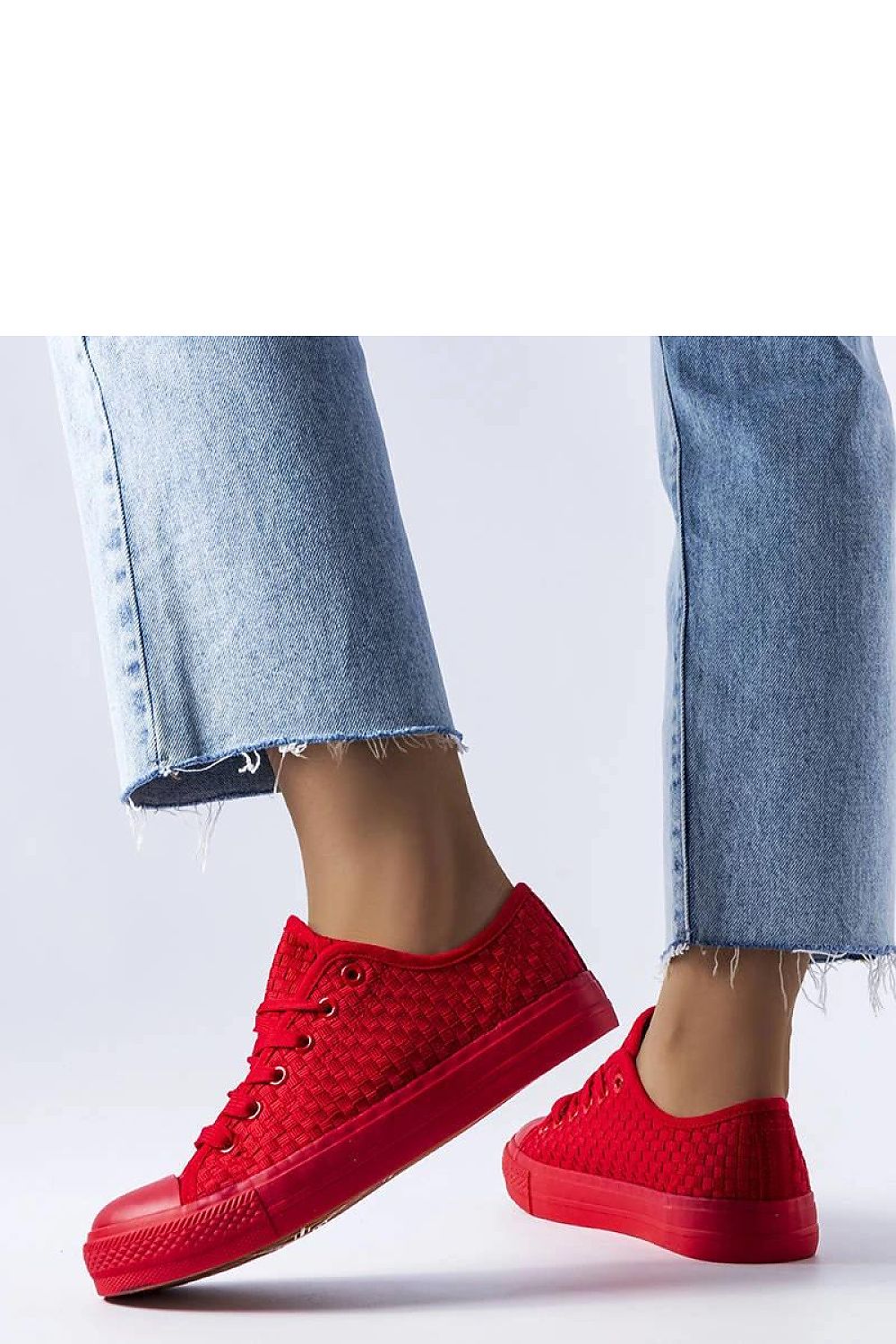 Baskets model 207953 Solea