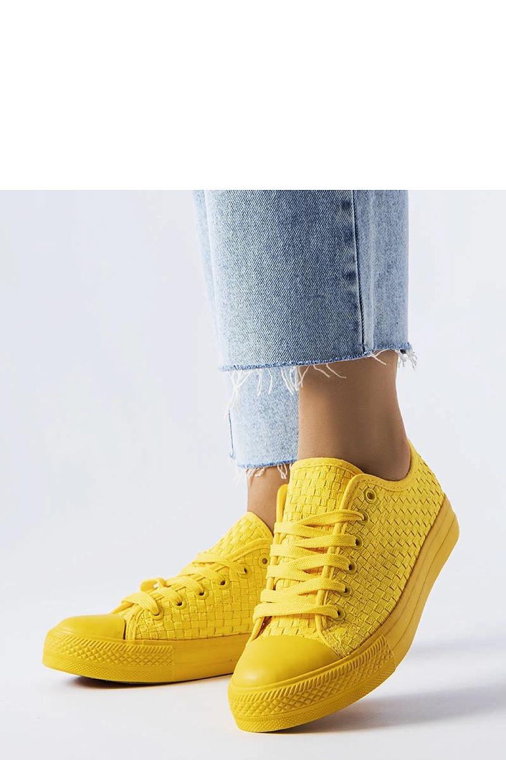 Baskets model 207954 Solea