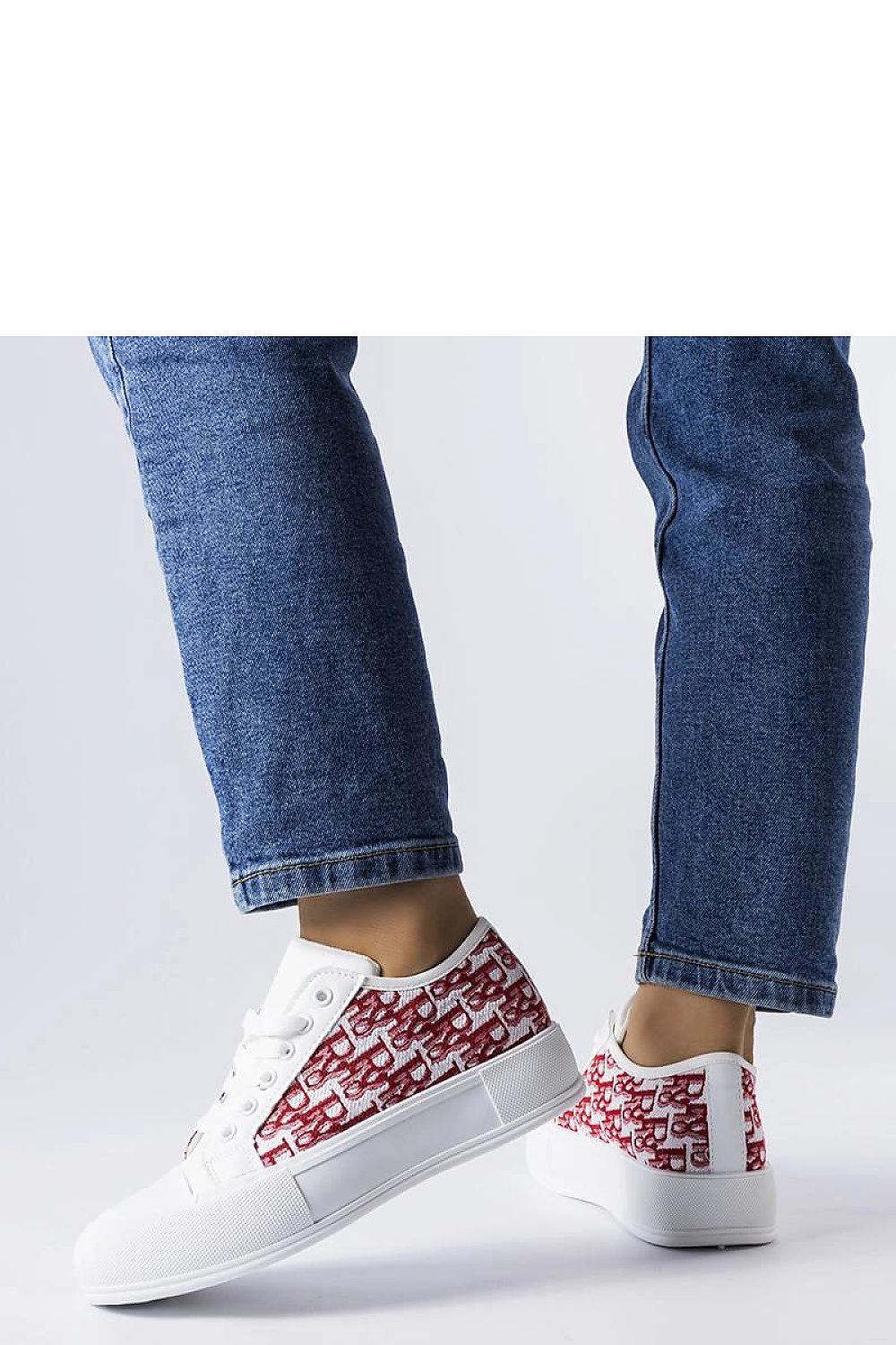 Baskets model 207956 Solea