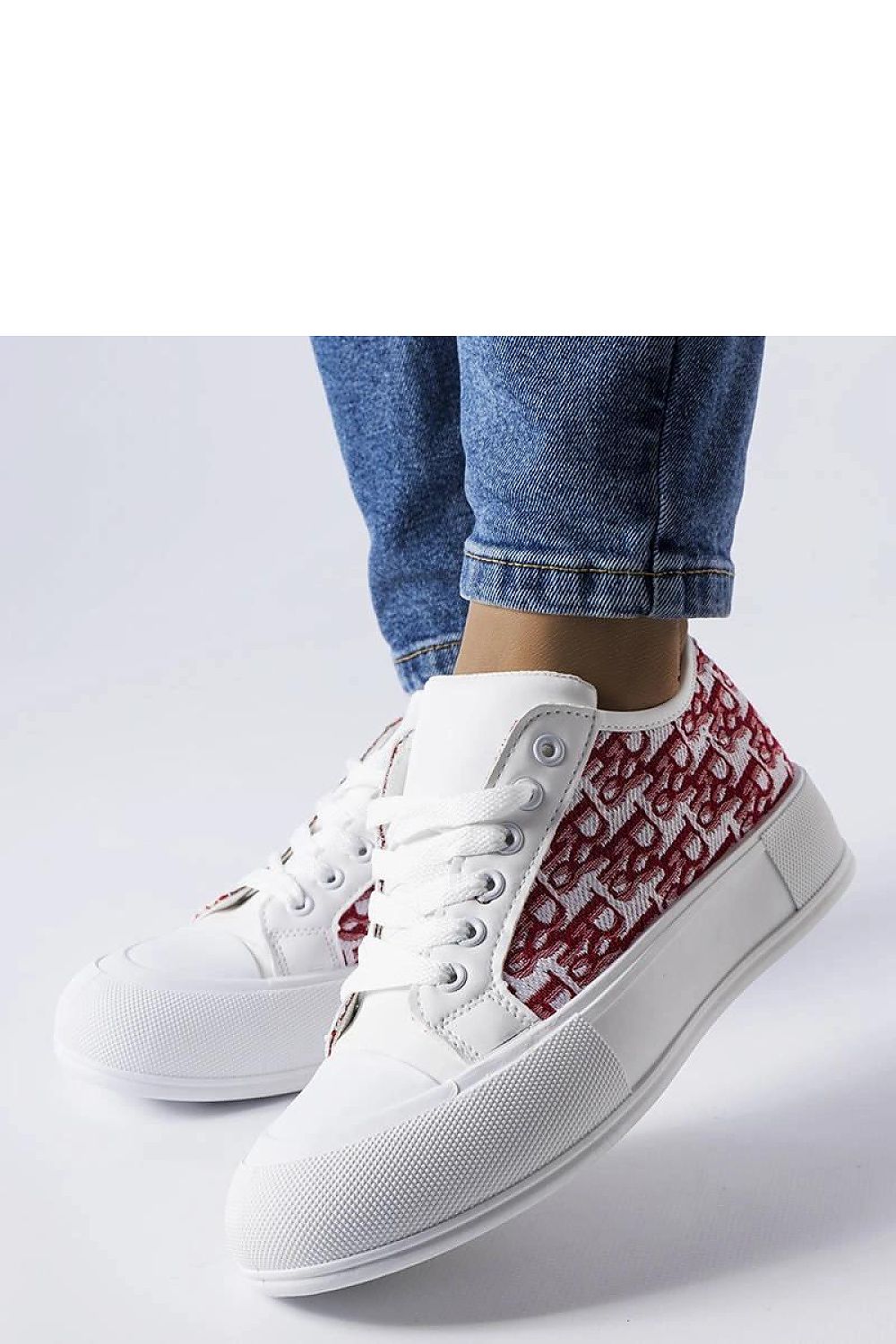 Baskets model 207956 Solea