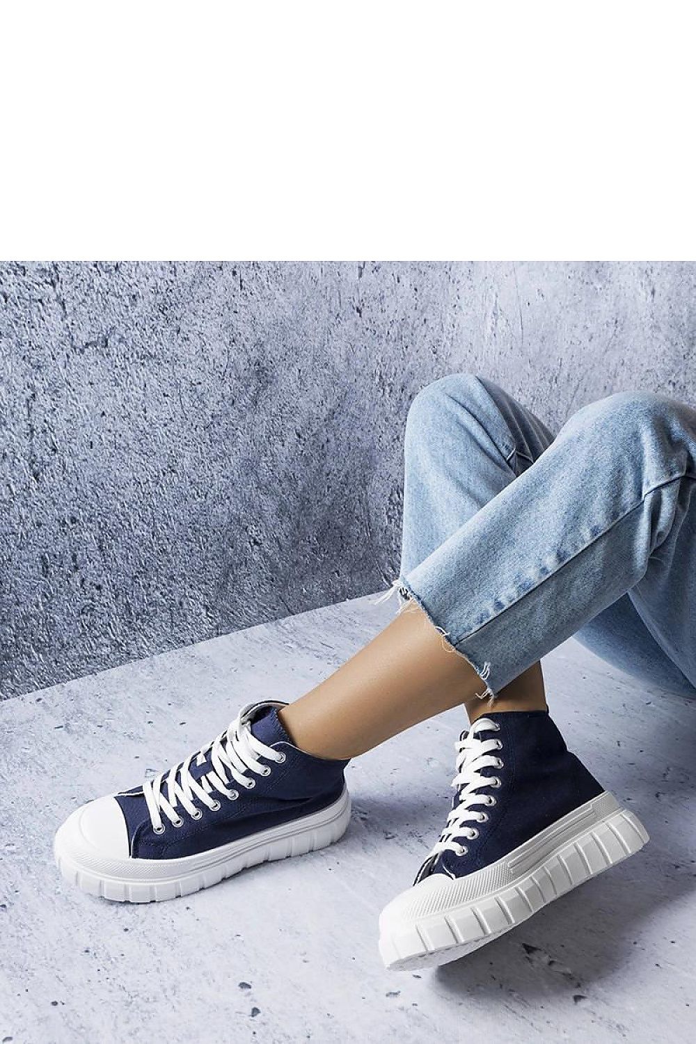 Baskets model 207964 Solea