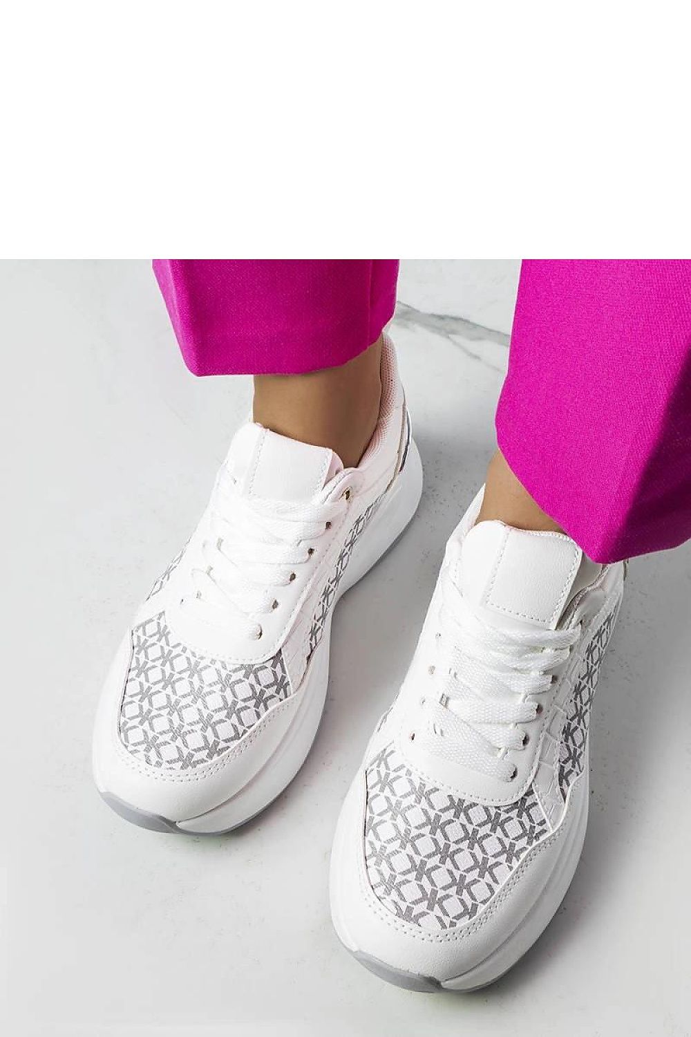 Baskets model 207975 Solea