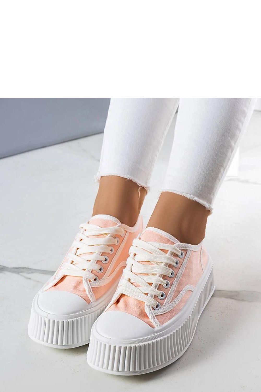 Baskets model 207991 Solea