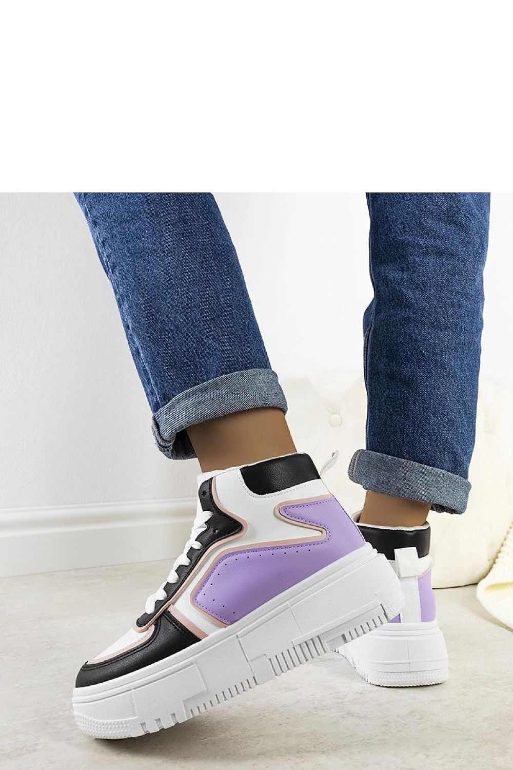 Baskets model 208026 Solea