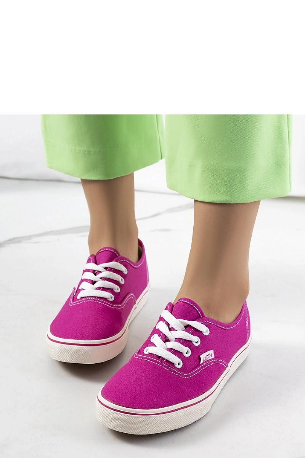Baskets model 208029 Solea