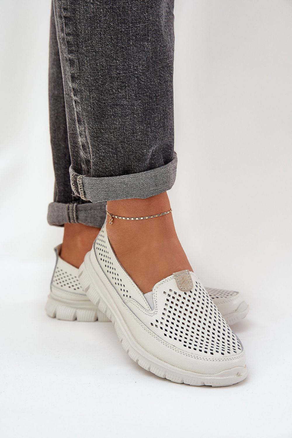 Moccasins model 208790 Step in style