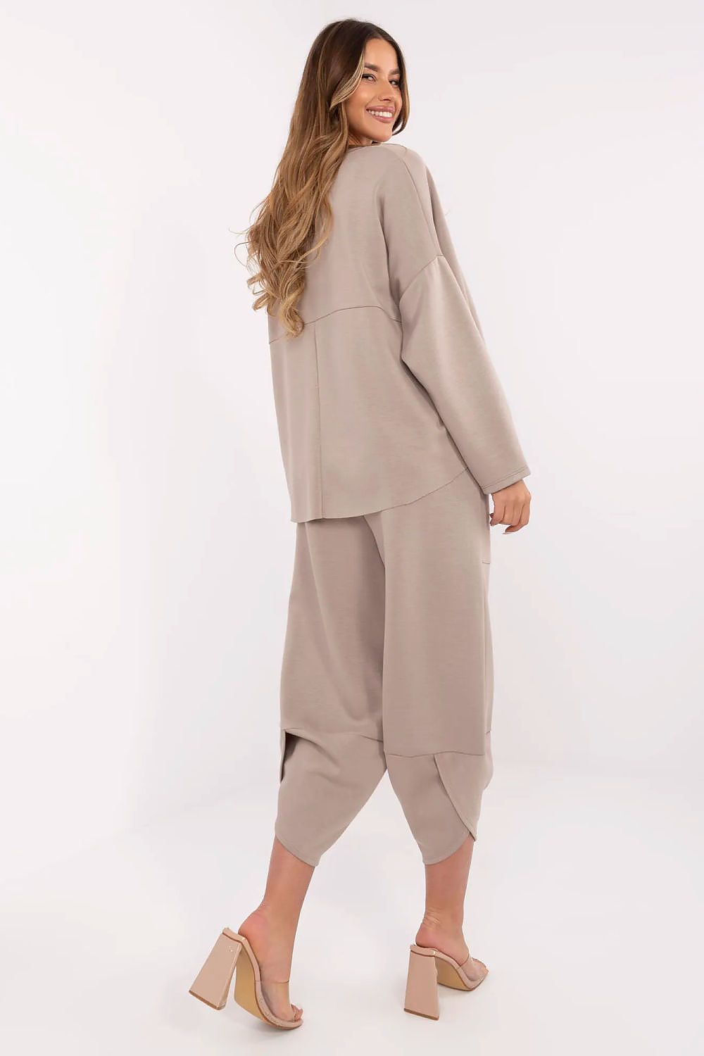 L`ensemble model 209491 Italy Moda