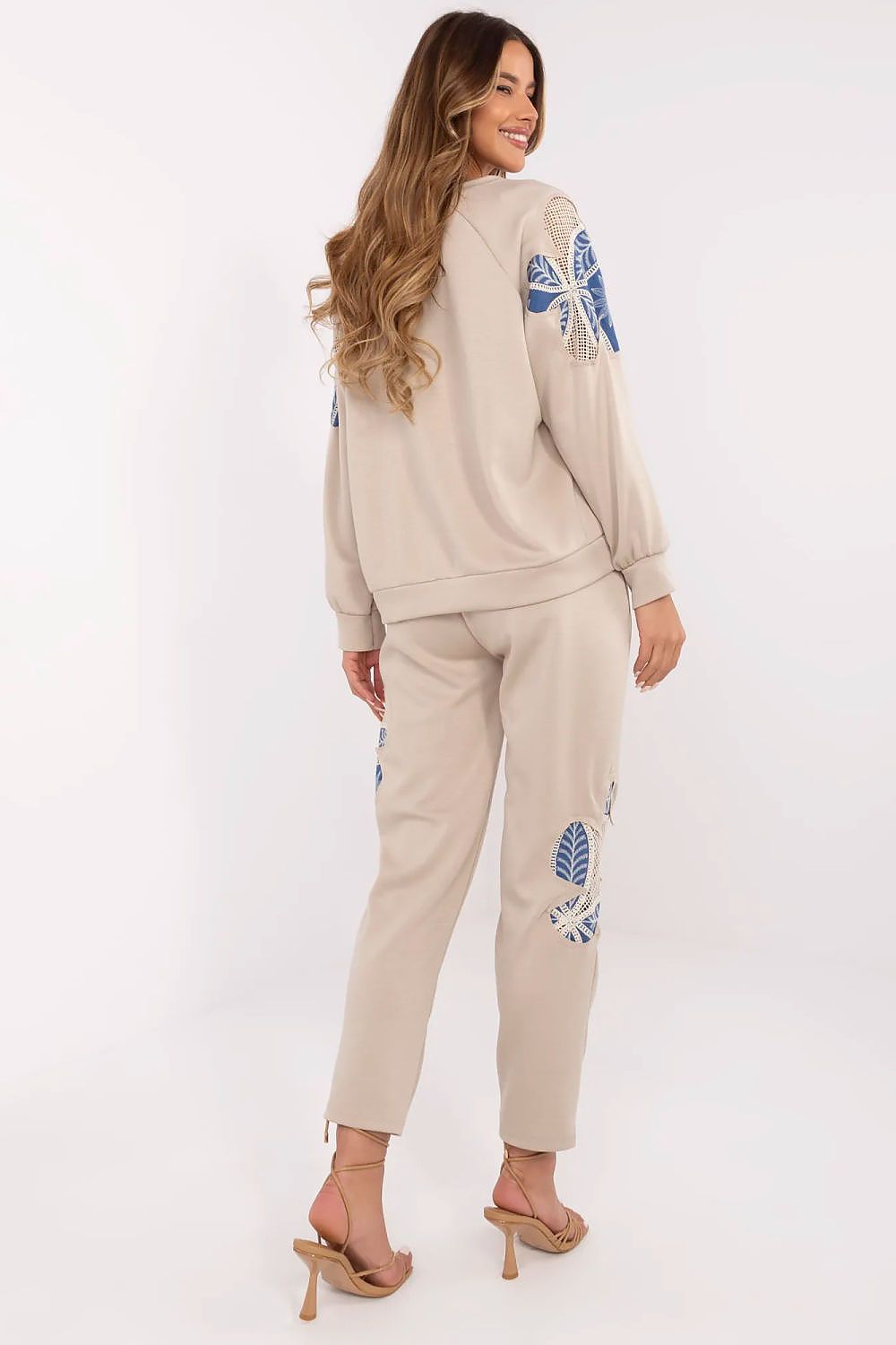 L`ensemble model 209495 Italy Moda