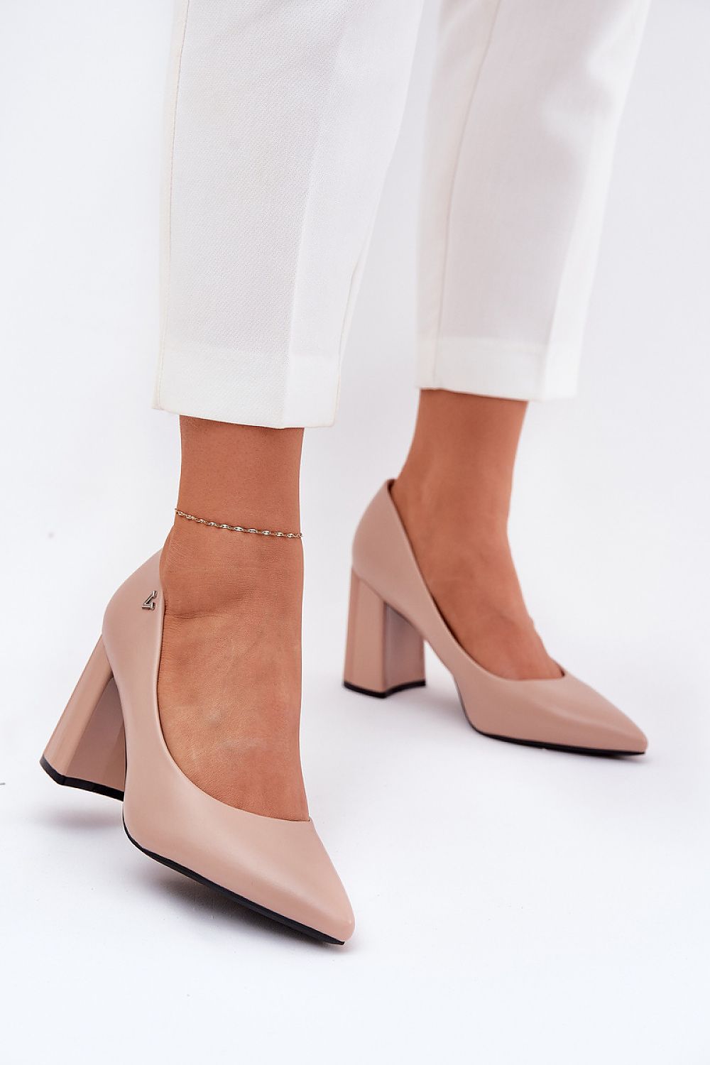 Escarpins talon large model 209781 Step in style
