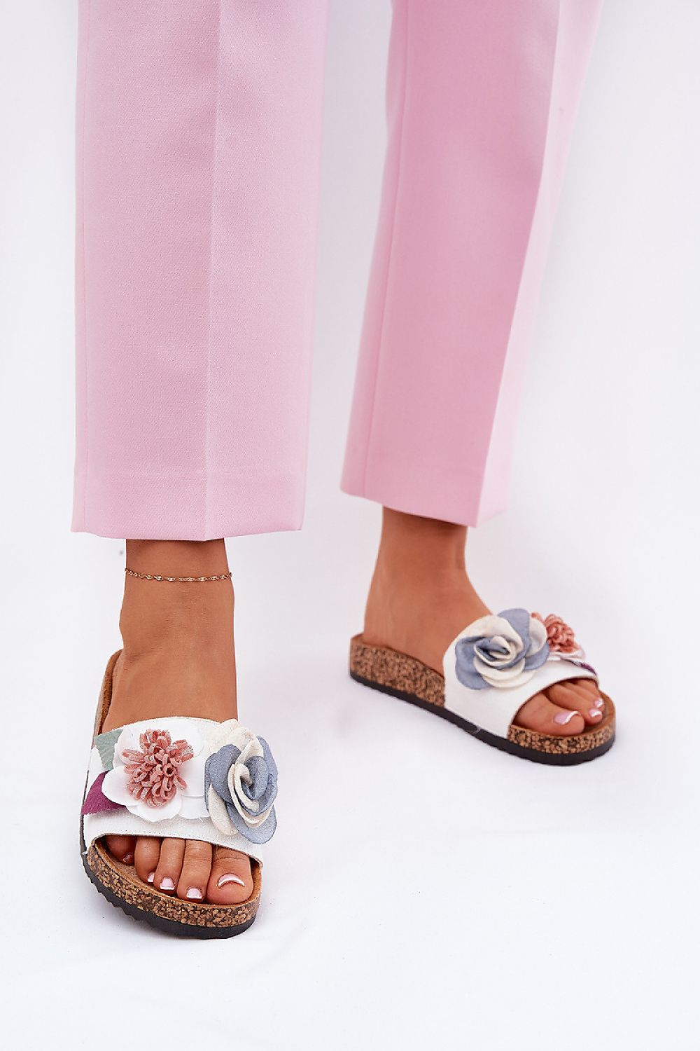 Clacquettes model 209933 Step in style