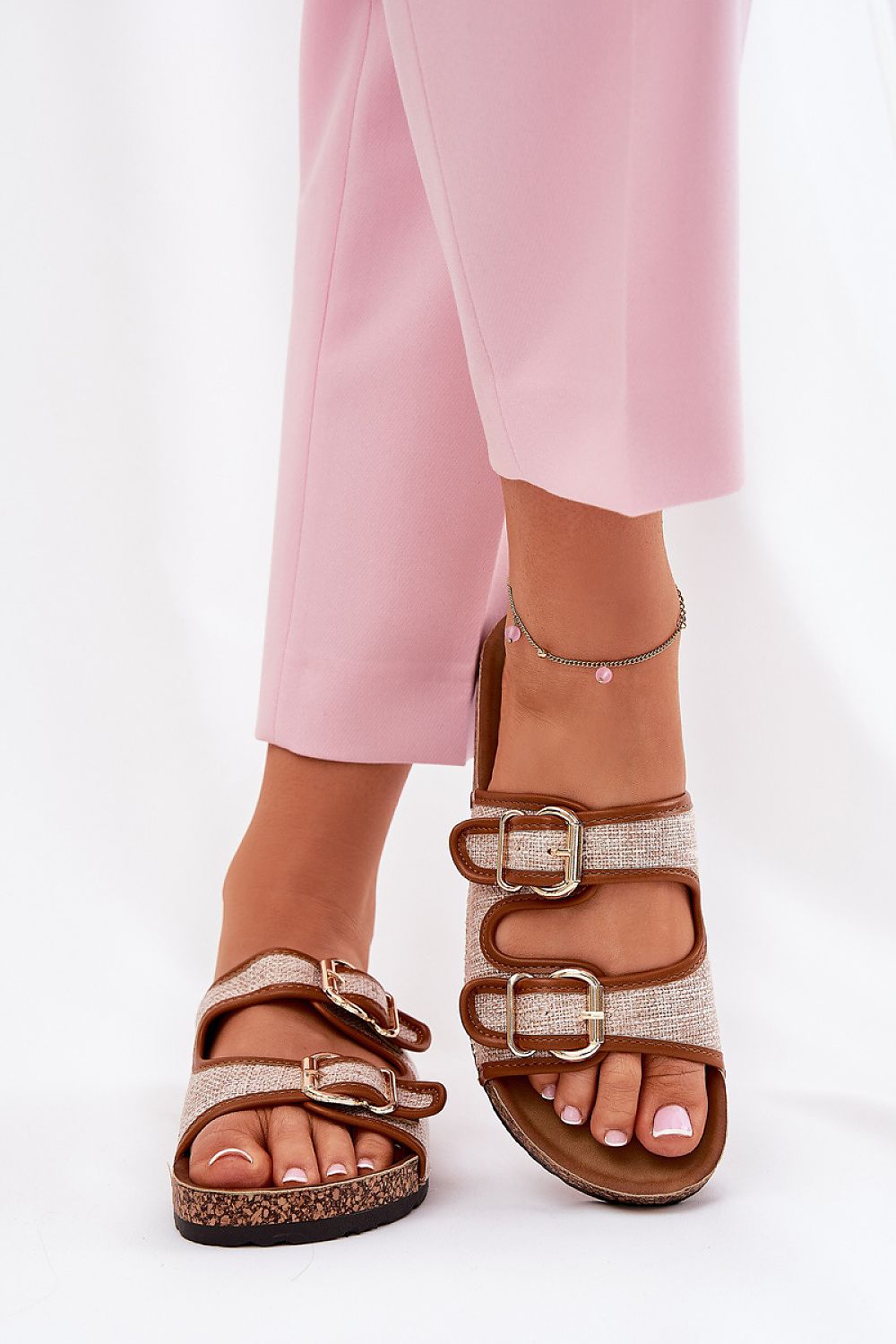 Clacquettes model 209968 Step in style