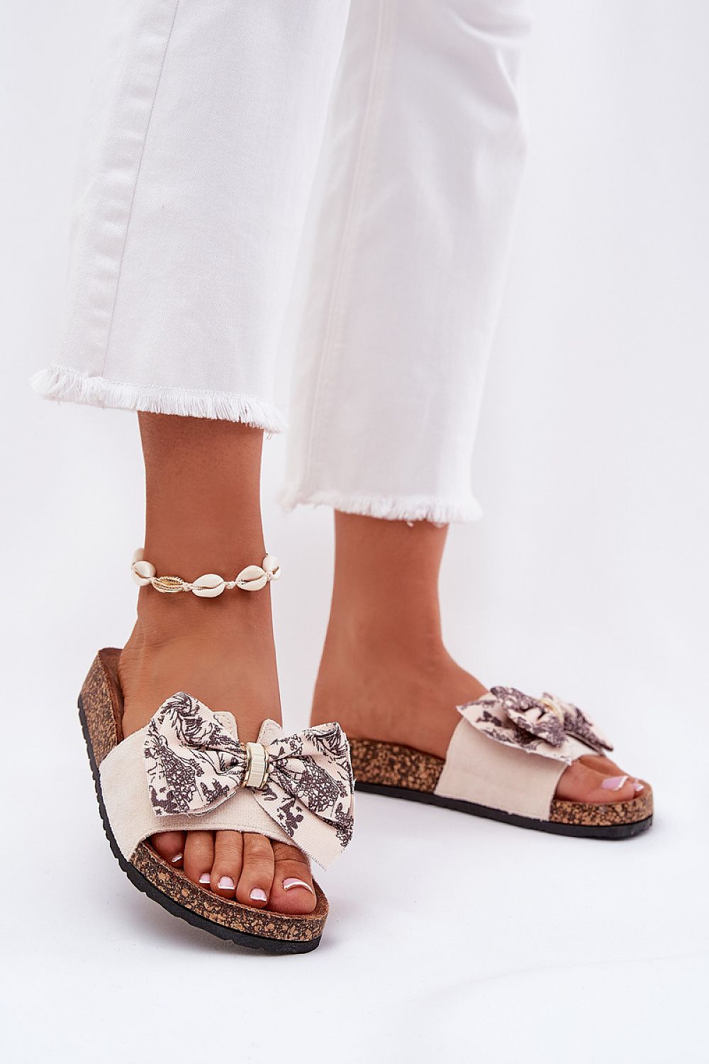 Clacquettes model 209979 Step in style