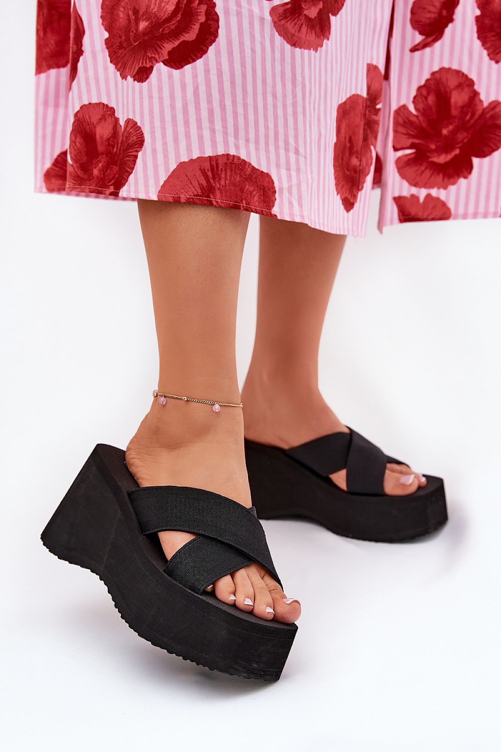 Clacquettes model 210169 Step in style