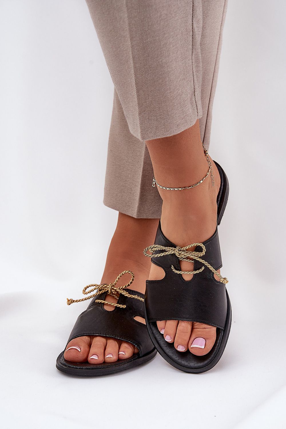 Clacquettes model 210177 Step in style