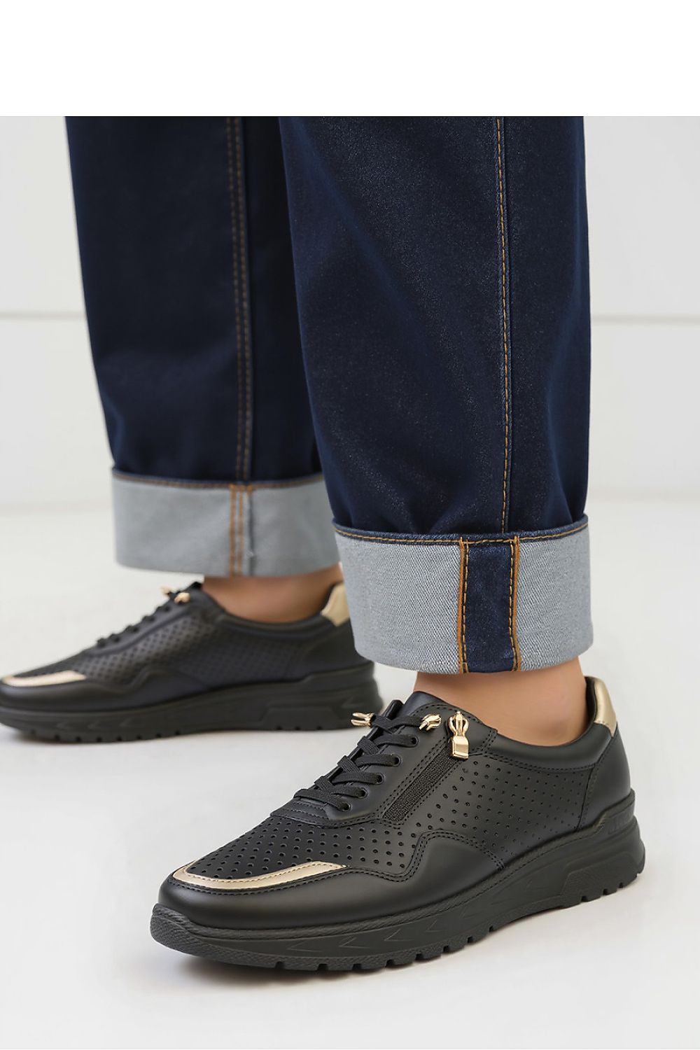 Chaussures de sport model 210201 Inello