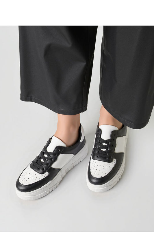 Chaussures de sport model 210208 Inello