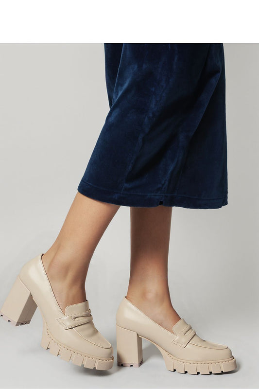 Escarpins talon large model 210350 Inello