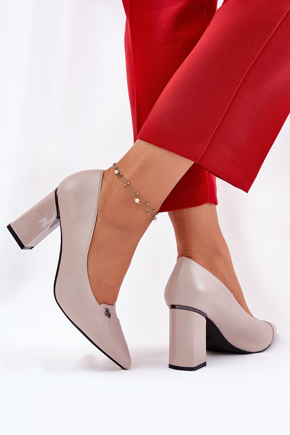 Escarpins talon large model 211982 Step in style