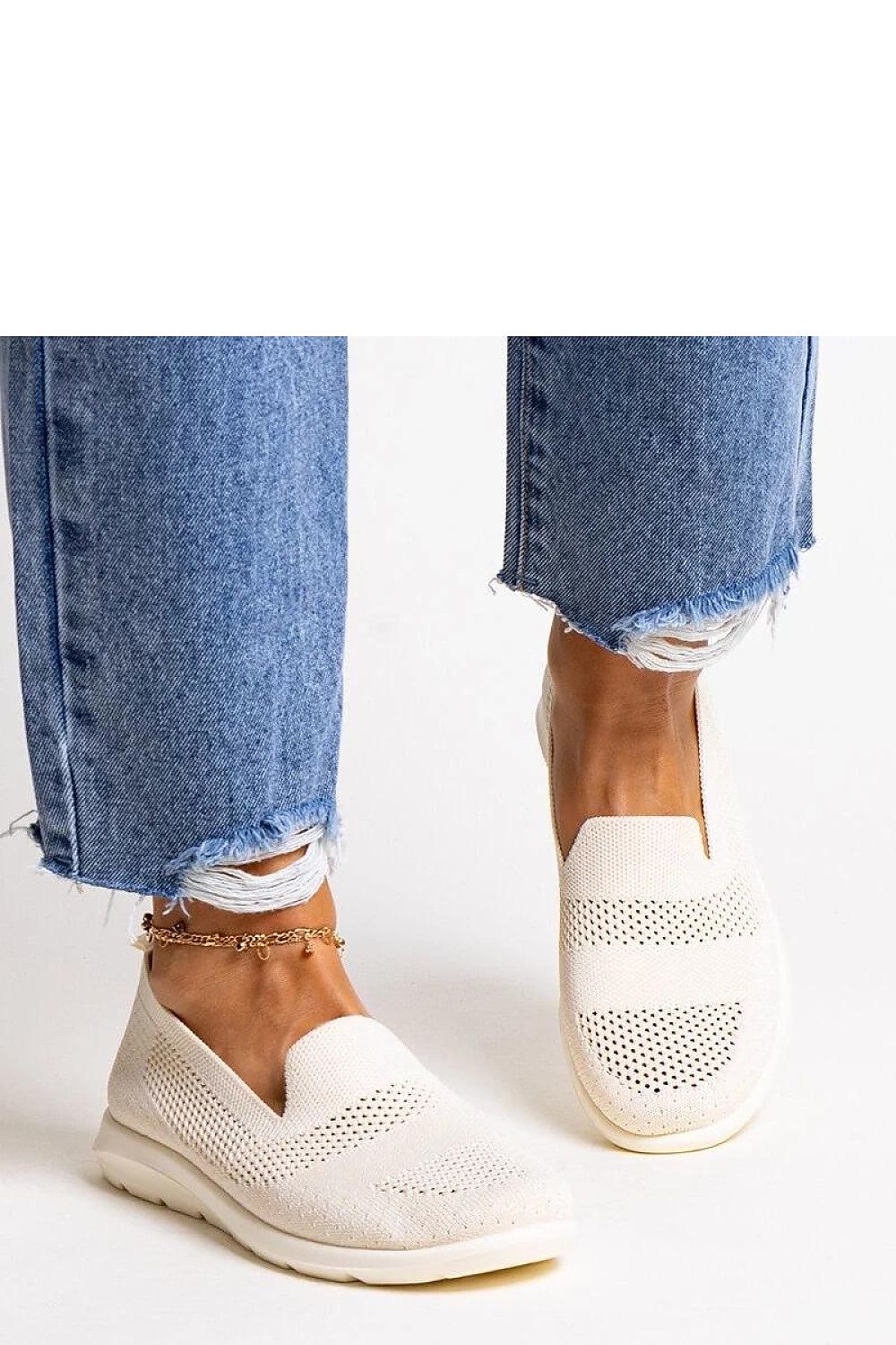 Baskets model 212096 PRIMO