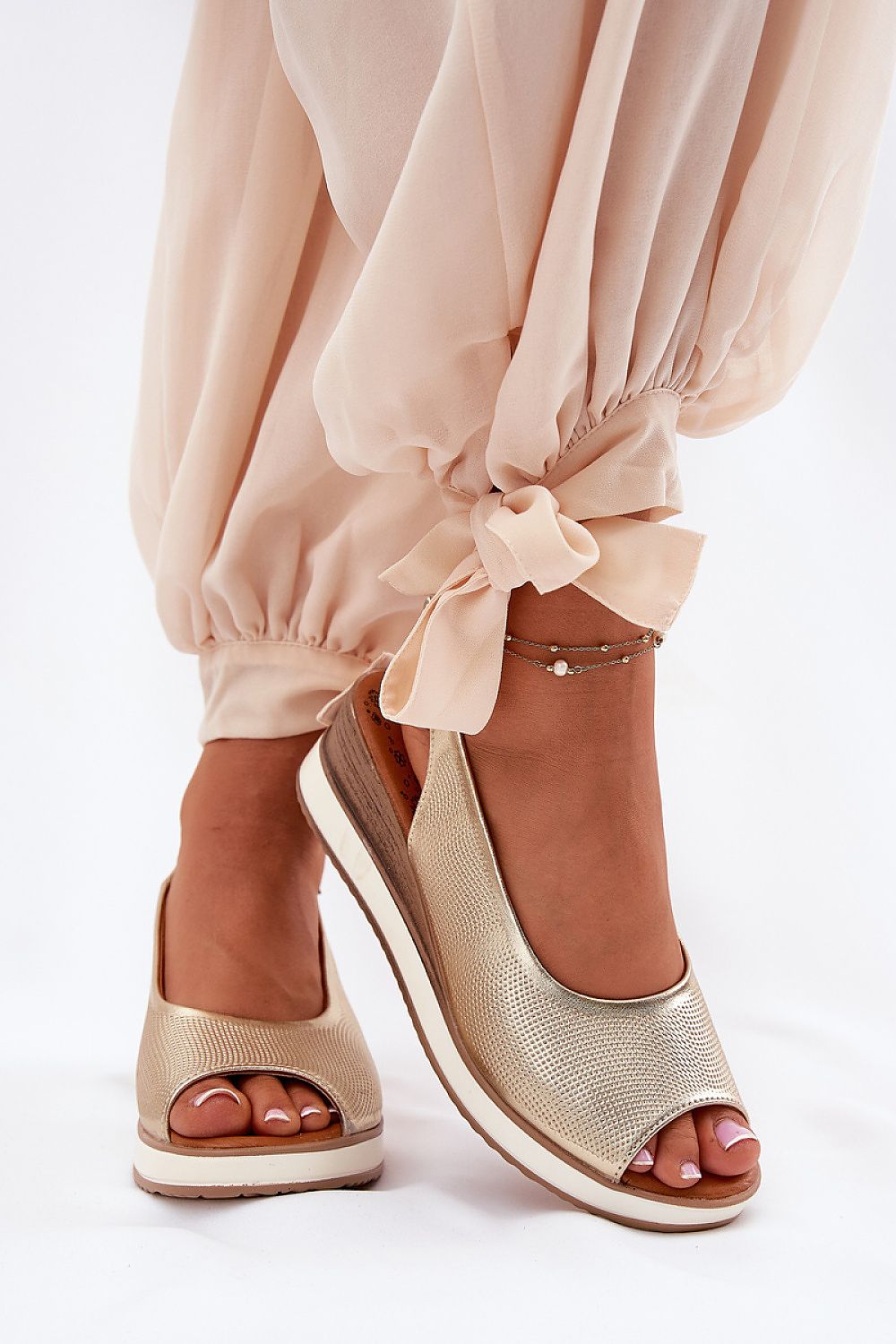 Cothurnes model 212129 Step in style