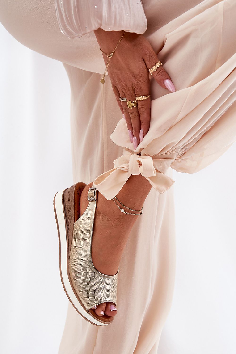 Cothurnes model 212129 Step in style