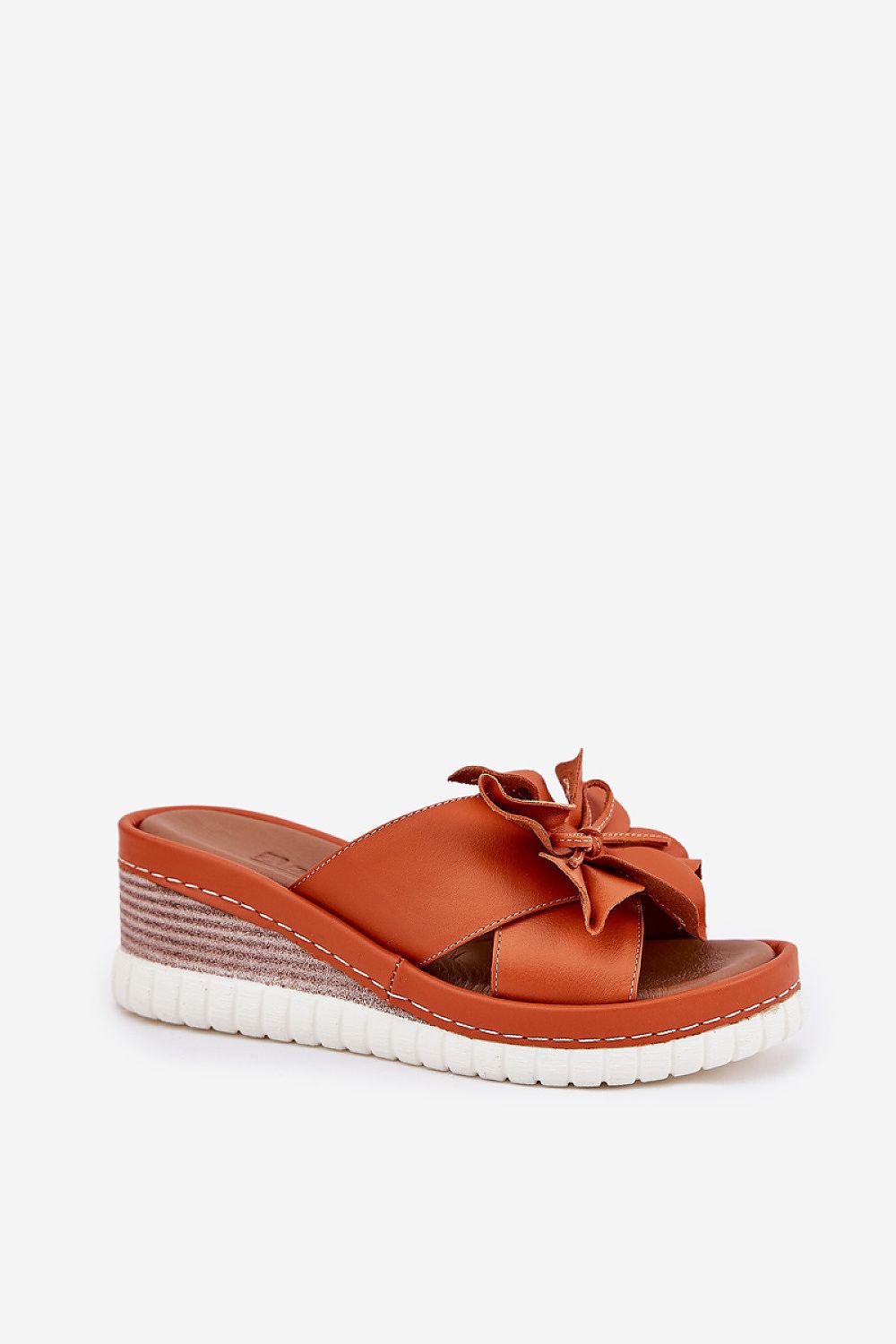 Clacquettes model 212351 Step in style
