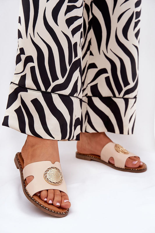 Clacquettes model 212604 Step in style