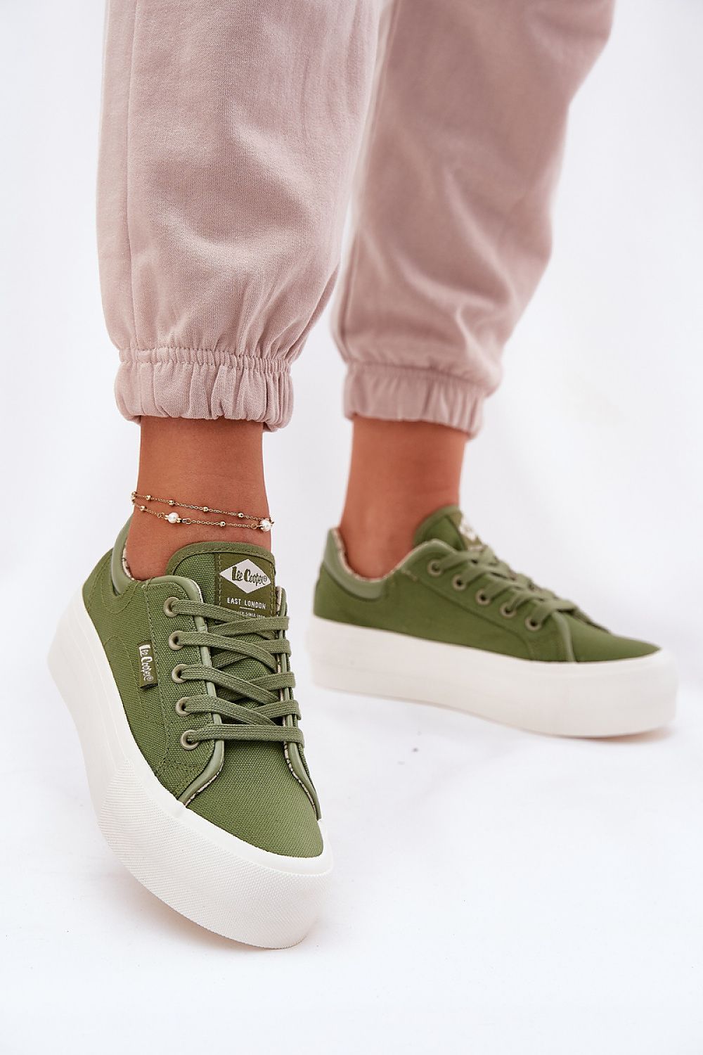 Baskets model 212618 Step in style