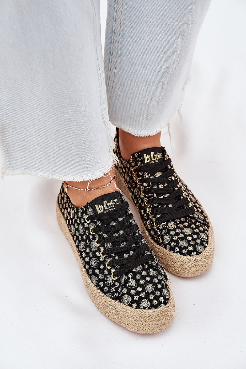 Baskets model 212619 Step in style