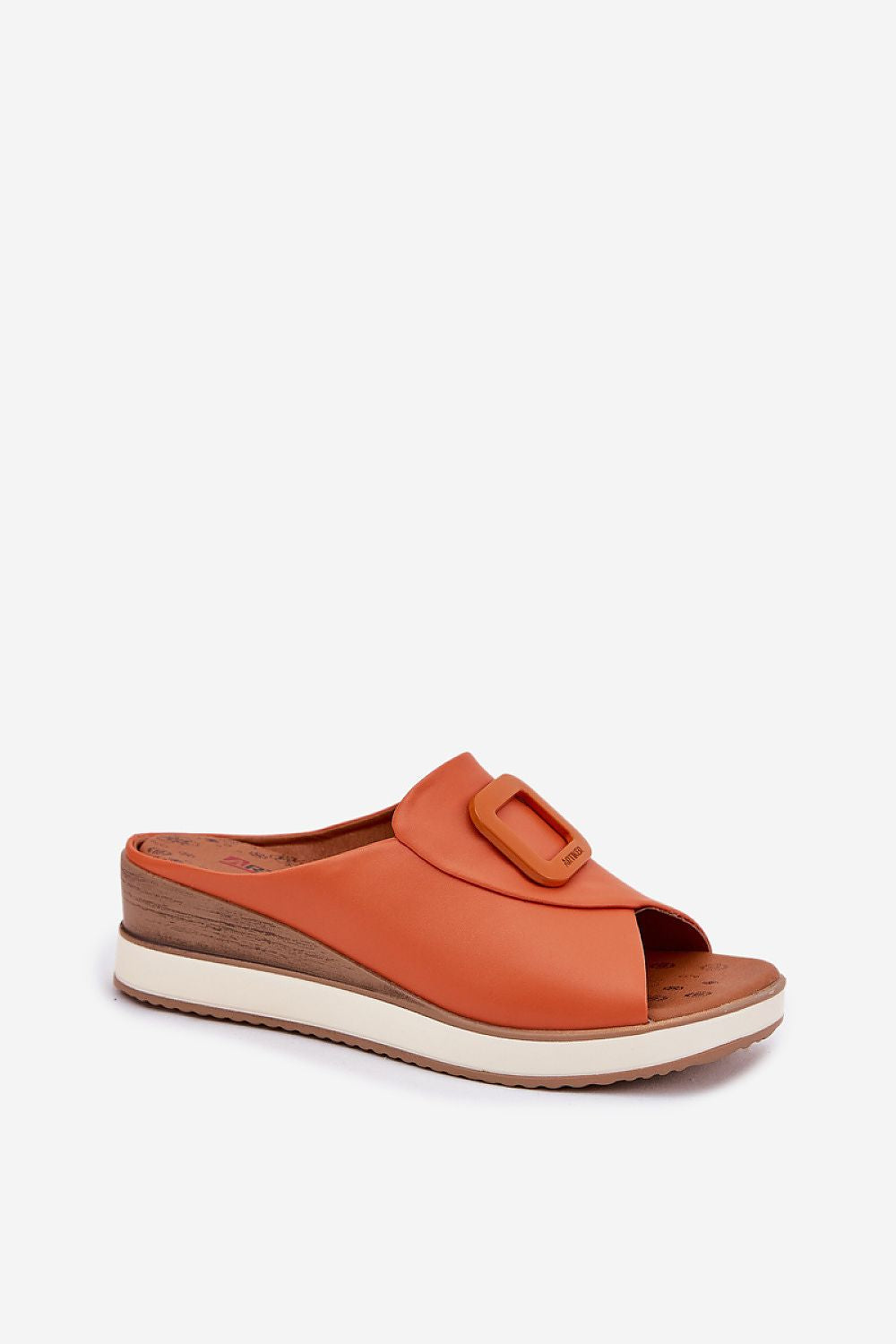 Clacquettes model 212709 Step in style