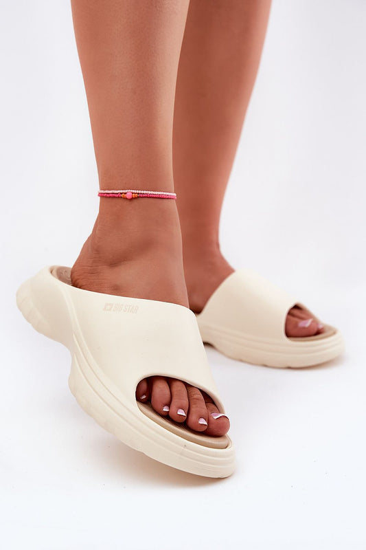 Clacquettes model 212711 Step in style