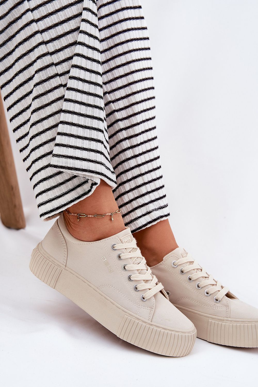 Baskets model 212723 Step in style