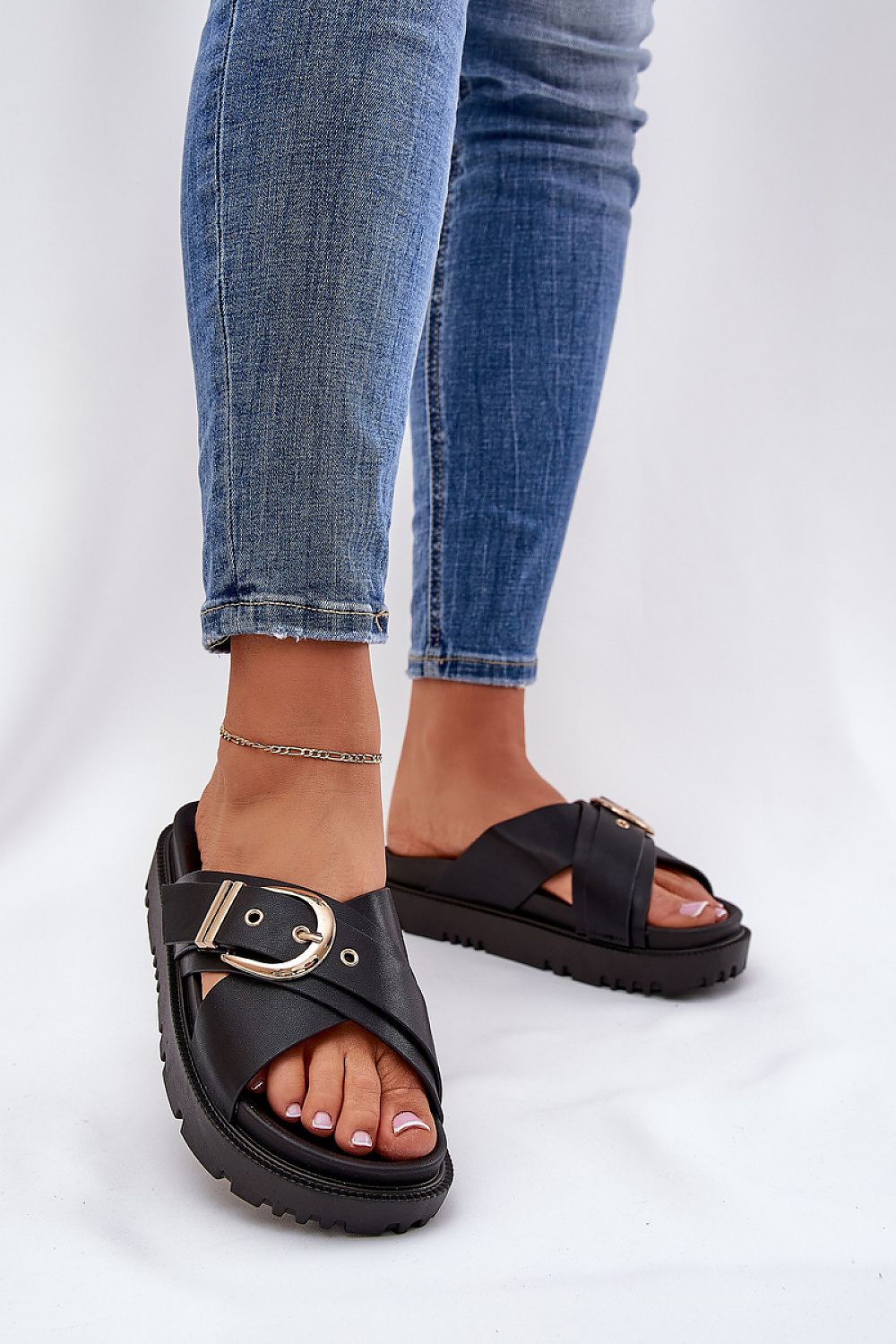 Clacquettes model 212894 Step in style