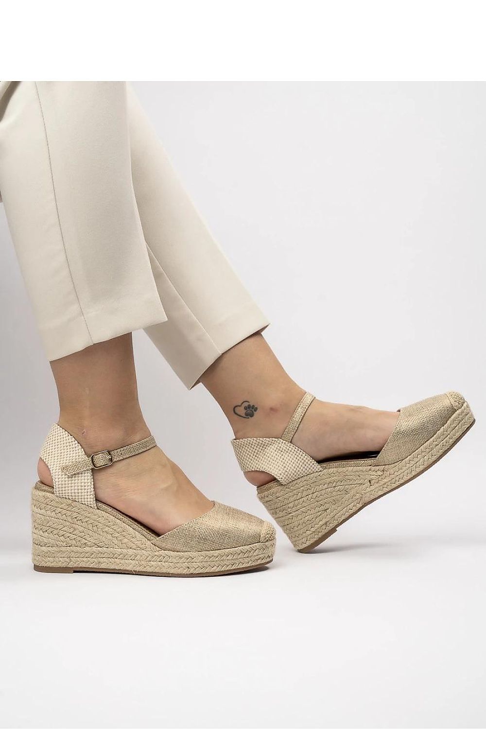 Cothurnes model 212974 Inello