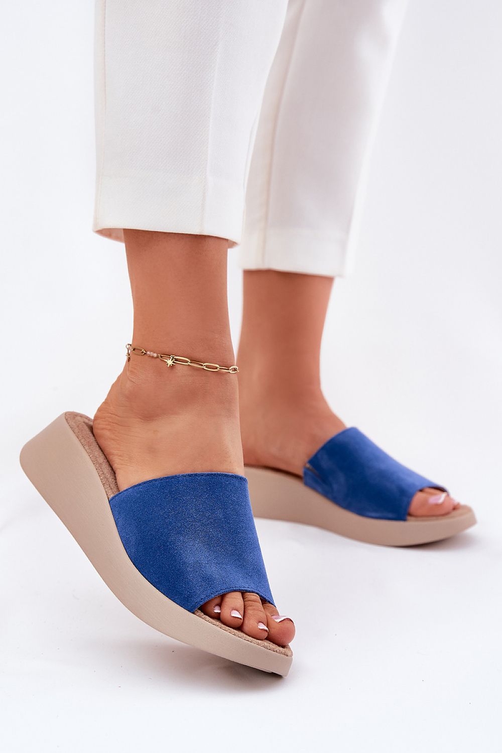 Clacquettes model 213045 Step in style