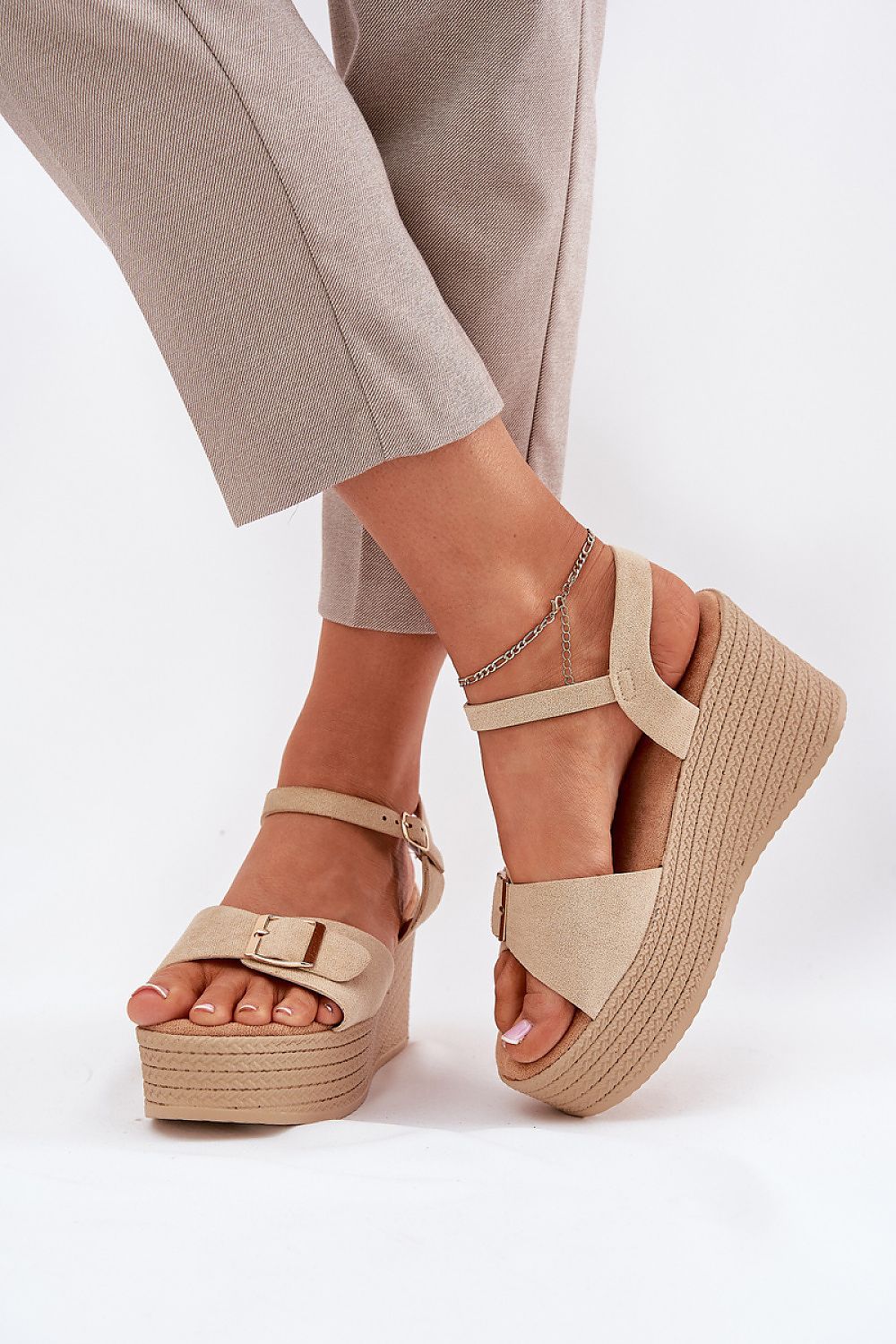 Cothurnes model 213178 Step in style