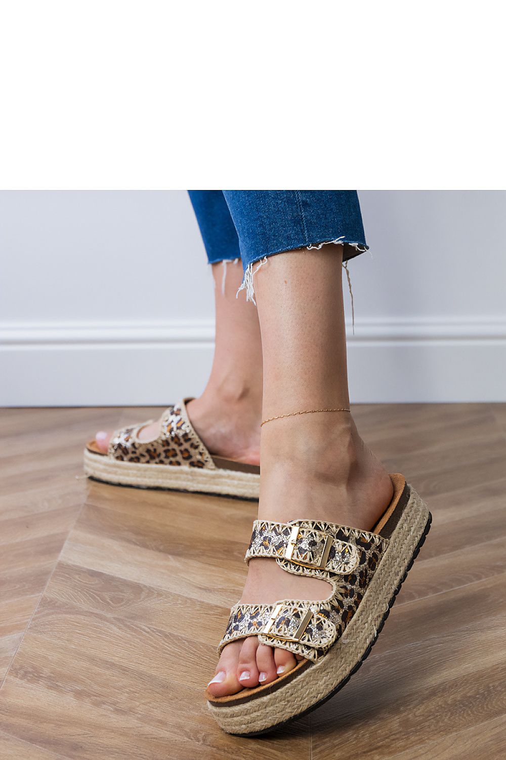 Clacquettes model 213416 PRIMO